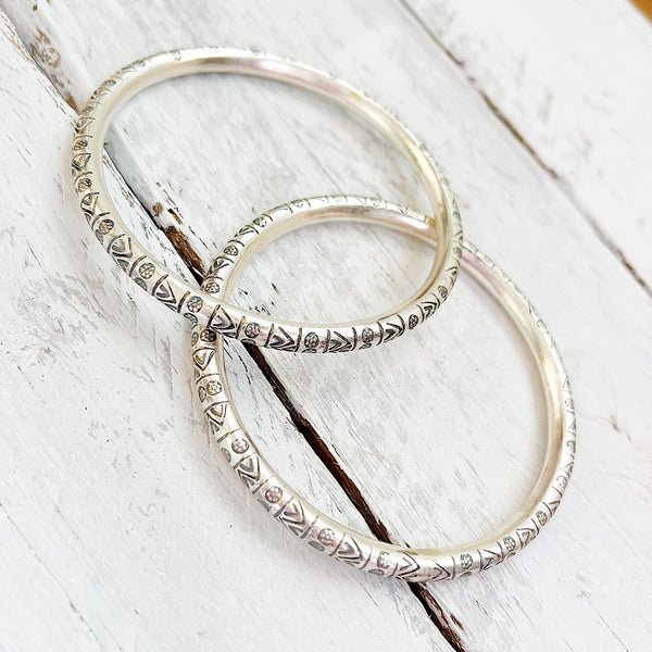 TRIBAL ETCHED BANGLE 60MM