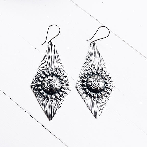 SILVER SUN RAYS EARRINGS