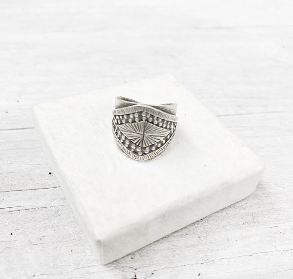 AZTEC LEAF RING