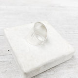 HAMMERED SHIELD RING