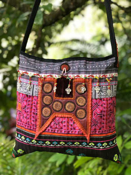 TRIBAL COTTON HANDBAG