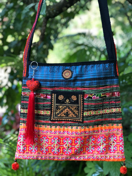 TRIBAL COTTON HANDBAG