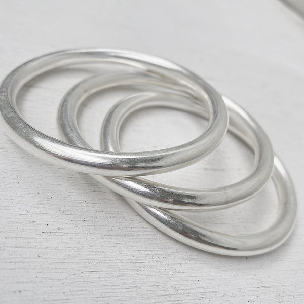 CLASSIC SOLID SILVER  BANGLE LARGE 65MM