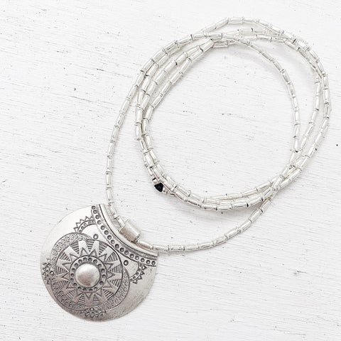 SILVER REFLECTIONS NECKLACE