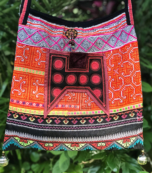 TRIBAL COTTON HANDBAG